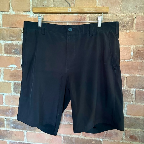 IZOD Golf Shorts - Picture 1 of 3